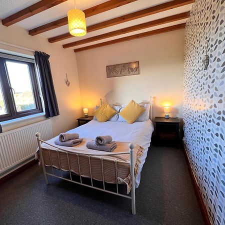 4 Bedroom Detached Farmhouse Mountain Views Beaumaris Esterno foto